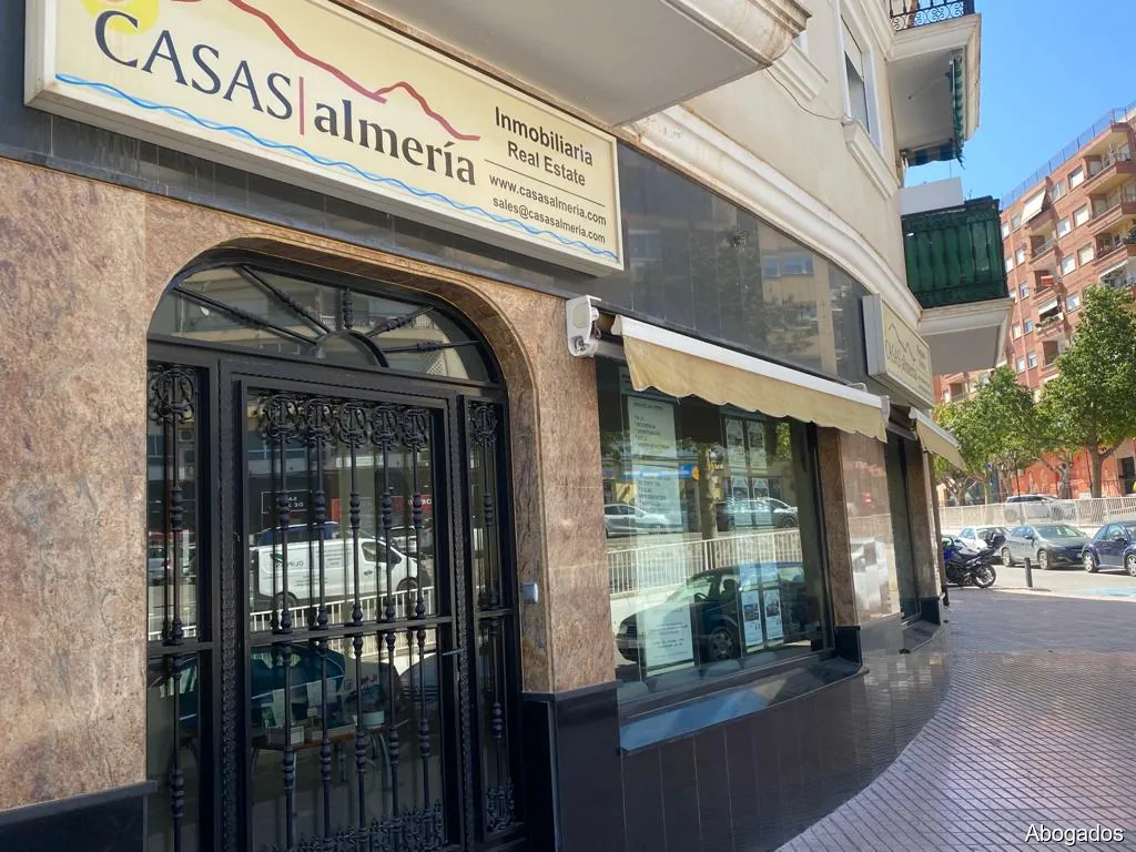 Casas Almeria Inmobiliaria-Abogados