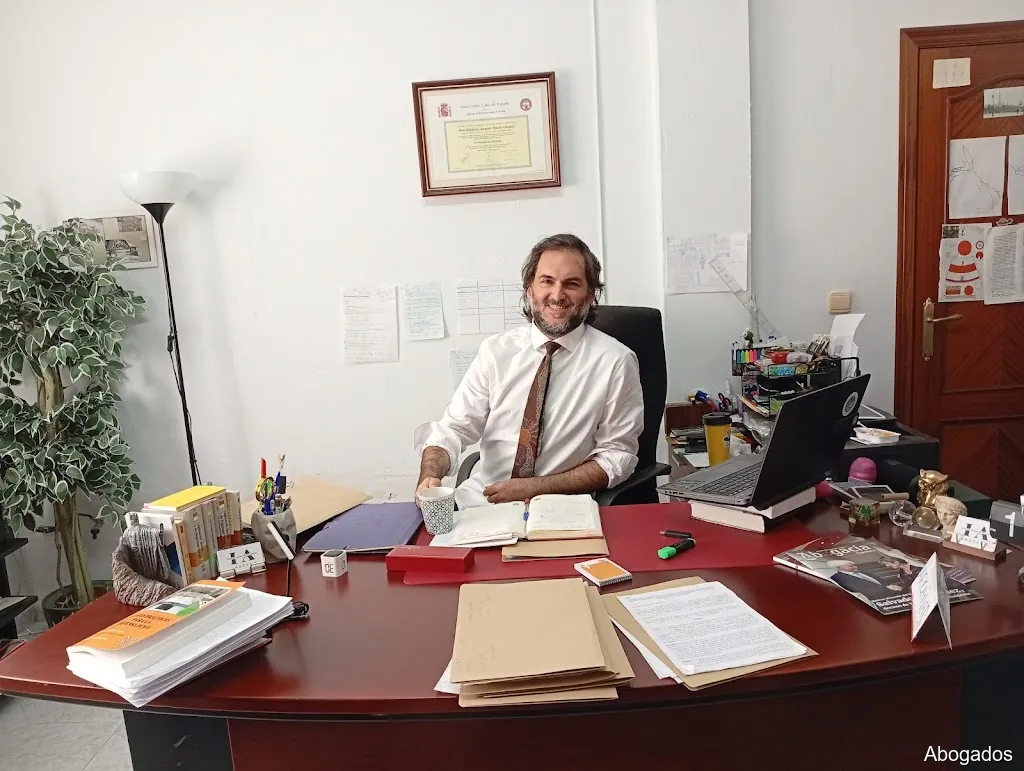 Ildefonso Amador. Abogado