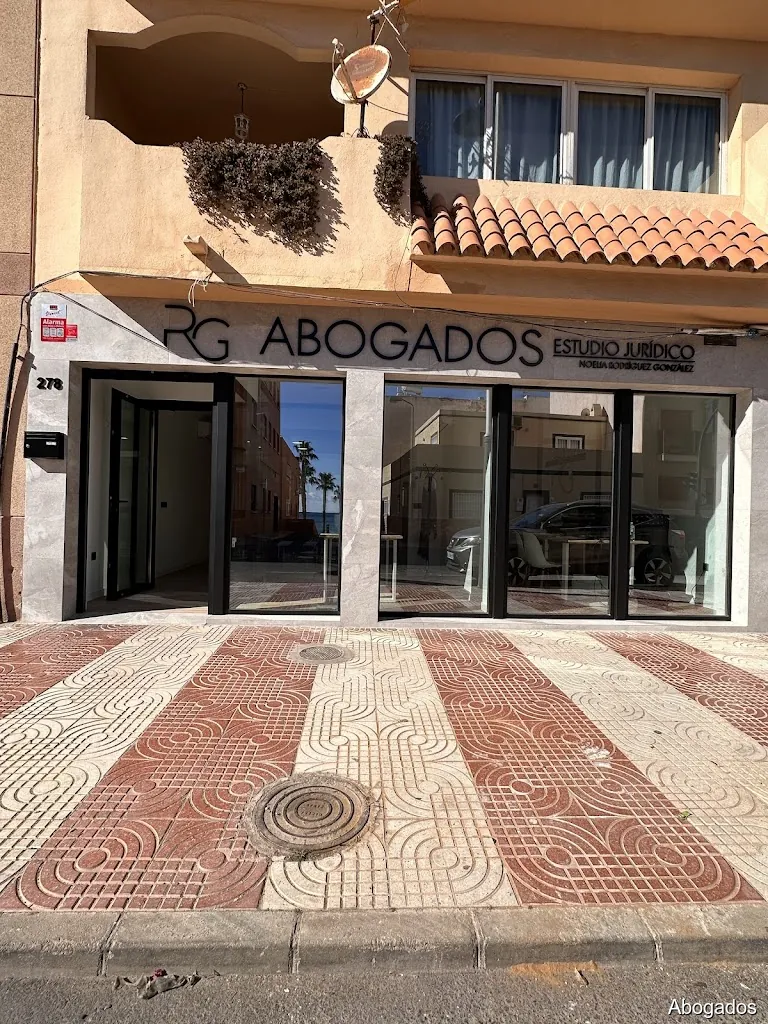 RG ABOGADOS Noelia Rodríguez y María del Mar Guzmán