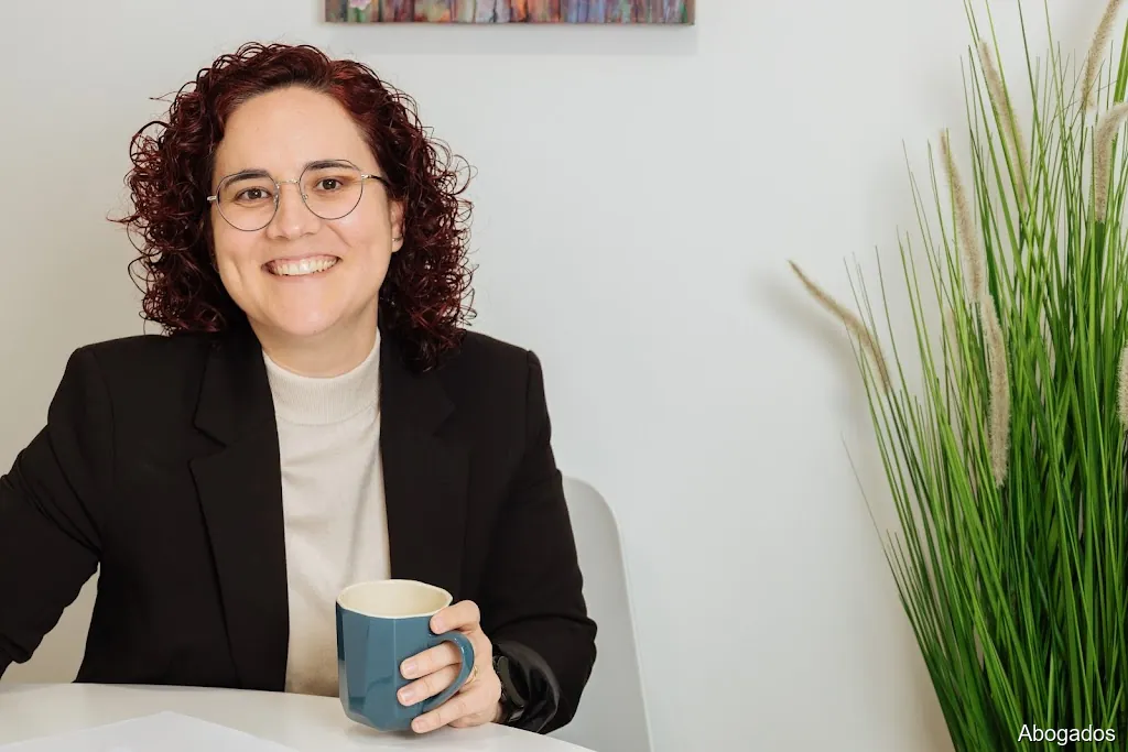 Clara Gozalbo - Abogada